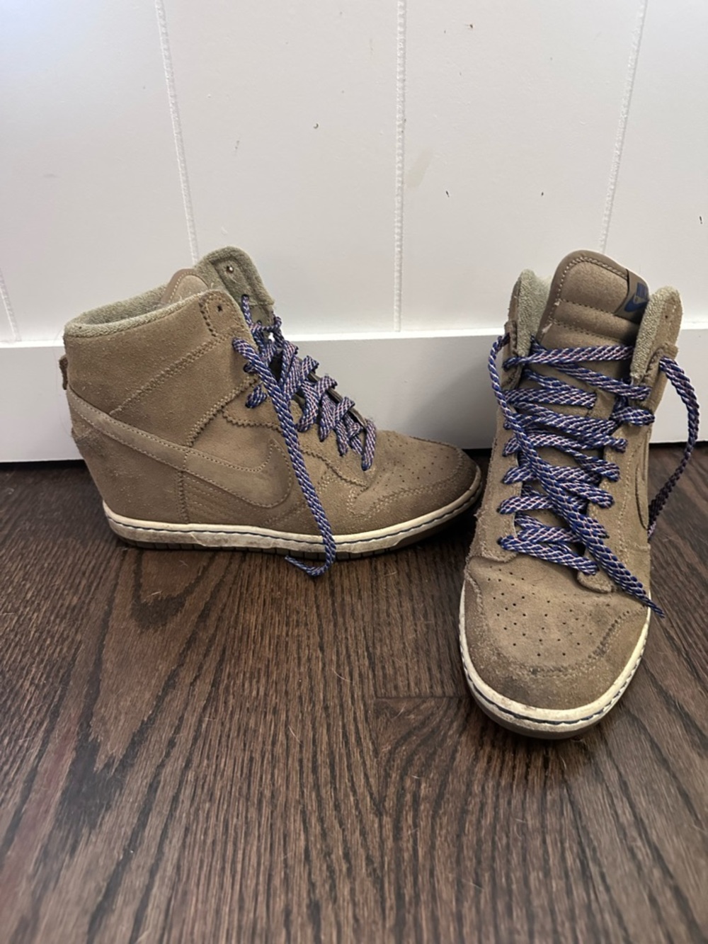 Nike Dunk Sky Hi Sneakers with Purple-Trim Laces, 9